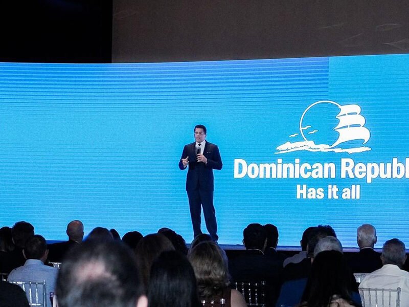 Collado destaca en Miami la gran recuperación del turismo dominicano