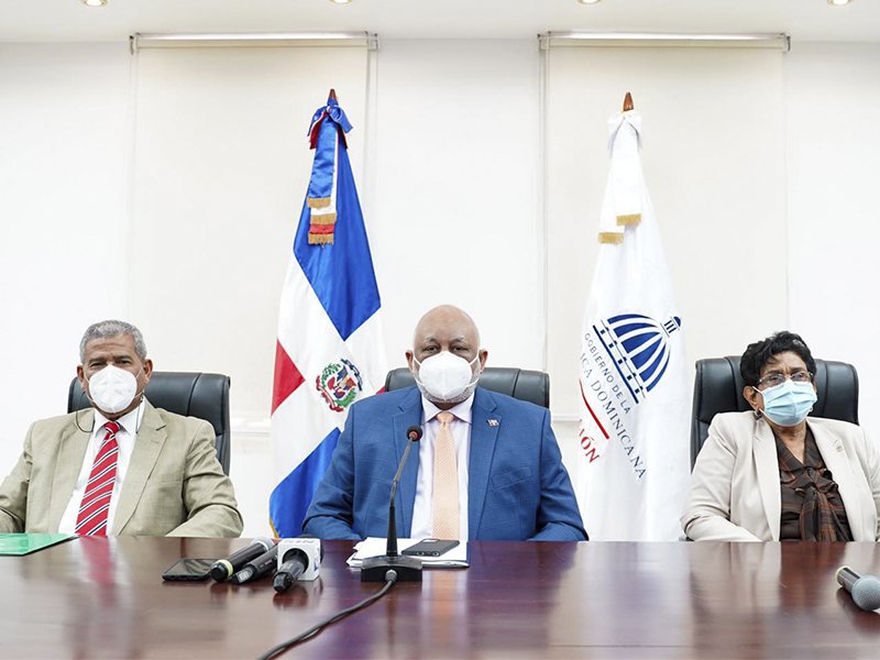 Educación contratará maestros de manera temporal para suplir déficit en escuelas