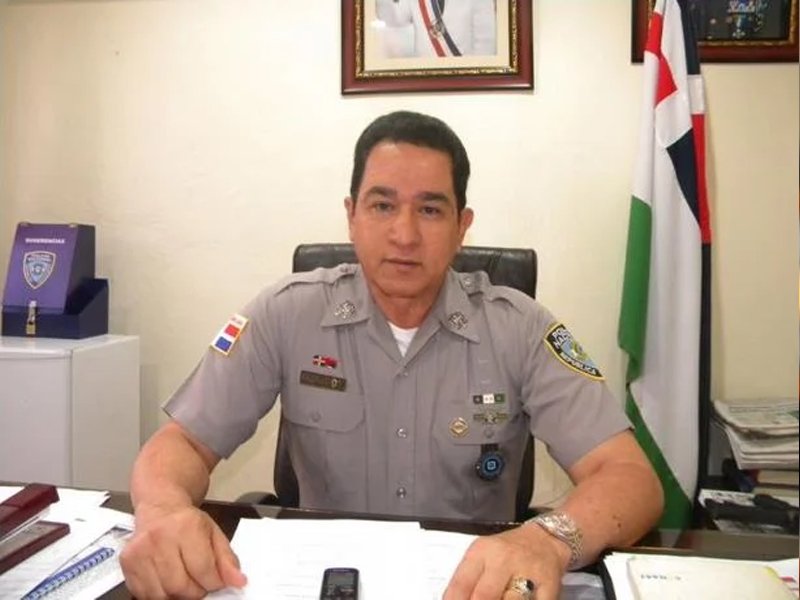 General Then tiene fama de ser severo con los delincuentes