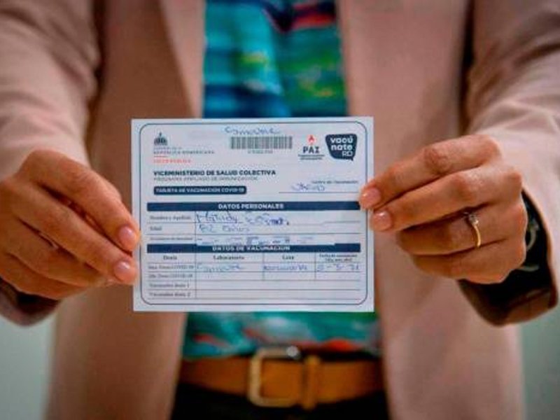 No exigirán tarjeta de vacunación para entrar a iglesias y centros de salud