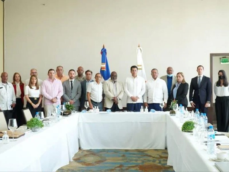 David Collado anuncia que los taxistas del Este se afiliarán a Uber