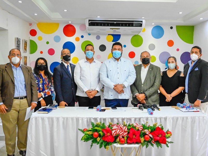 Alcaldía de Higüey y la UNPHU firman acuerdo de cooperación