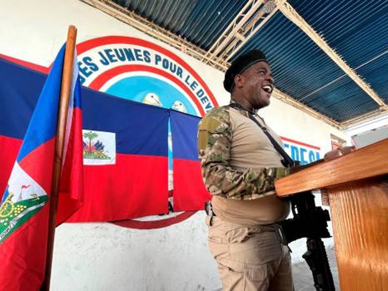 Mayor banda de Haití amenaza con desalojar del poder al primer ministro incluso “a costa de sangre”