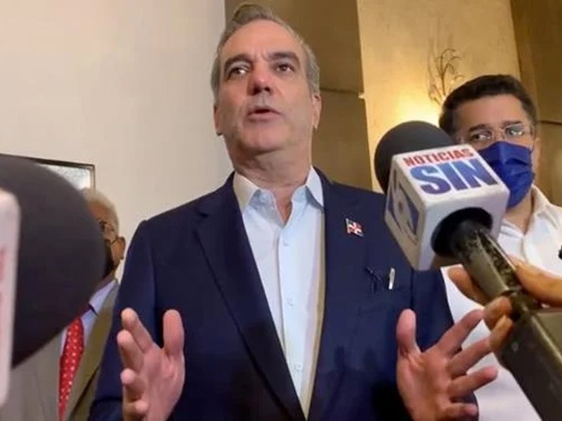 Abinader dice que volver al confinamiento “es imposible y no hay necesidad”