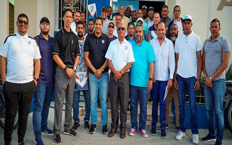 LIDOM imparte taller a cronistas deportivos de Higüey y región Este