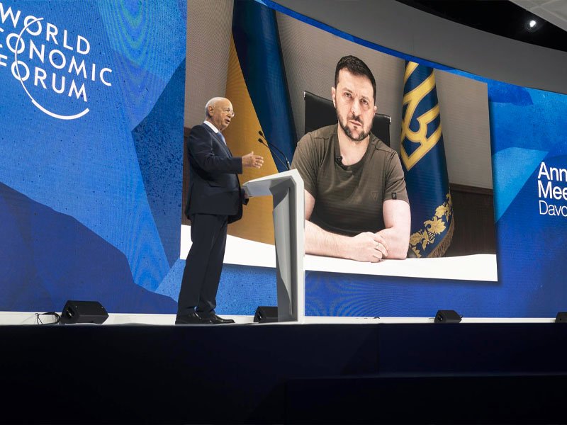 Zelenski pide ayuda a líderes y empresas en Davos y más sanciones a Rusia