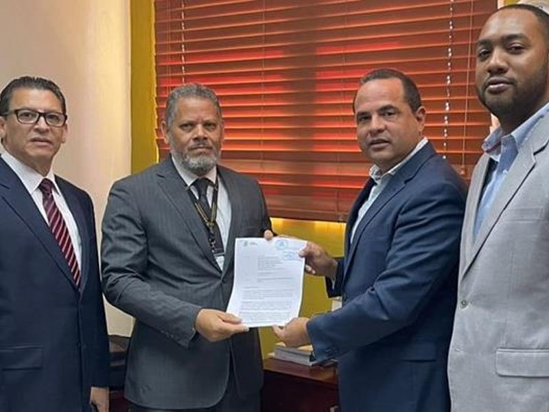 Fuerza del Pueblo pide extensión de vigencia de actual cédula con miras a elecciones 2024