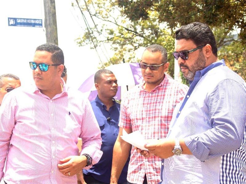 Alcaldía de Higüey realiza levantamiento en el parque de la mujer