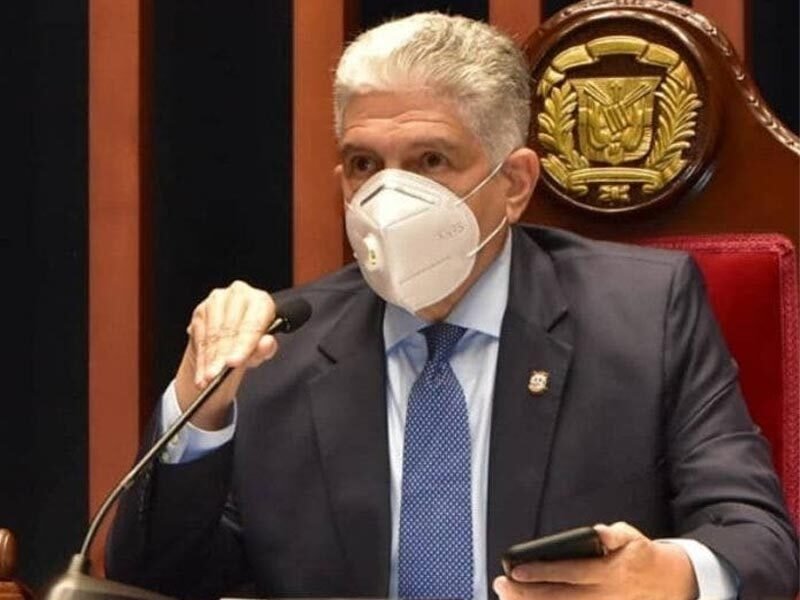 Eduardo Estrella dice respetará decisión del PRM sobre presidencia del Senado