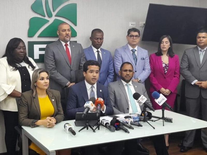 Diputados FP califican de “arenga política” discurso de Abinader