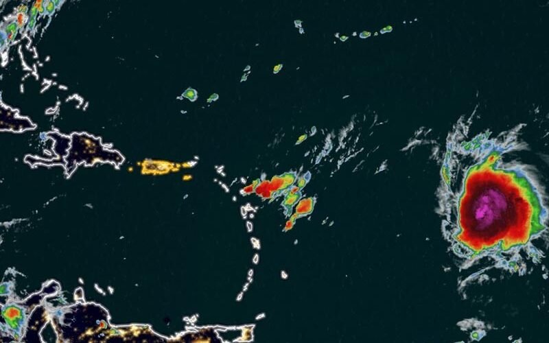 La tormenta tropical Fiona se dirige hacia las islas del Caribe