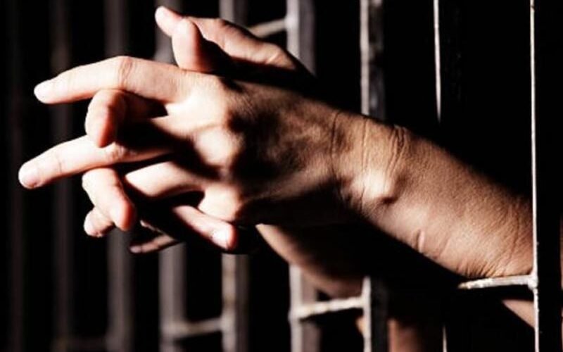 Mandan a prisión por tres meses a pastor evangélico acusado de violar a niña de 12 años