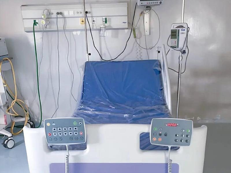 Hospital General de Higüey recibe modernas camas para cuidados intensivos