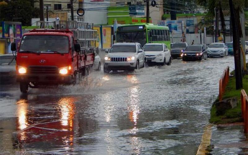 COE eleva a 15 las provincias bajo alerta verde por lluvias
