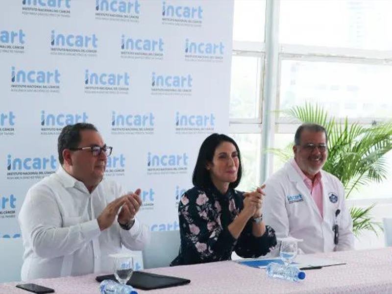 Primera Dama, SNS e INCART inauguran exposición “Sosteniendo la Esperanza”