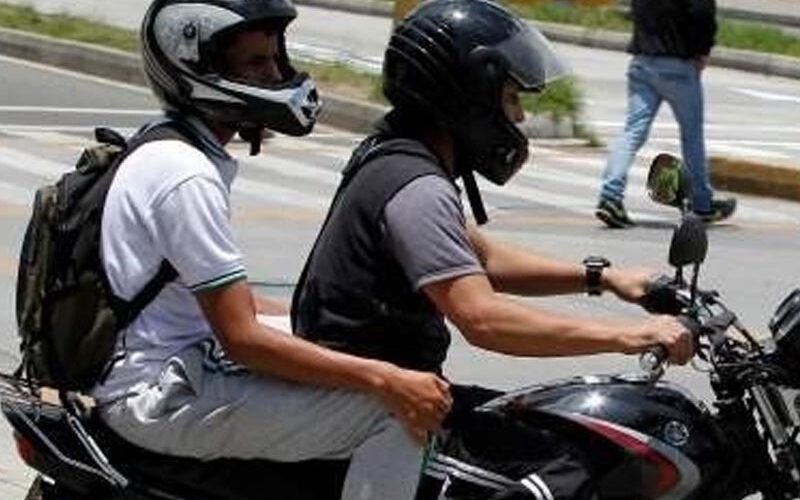 Solicitan se prohíba tránsito de motocicletas que transporten a más de una persona