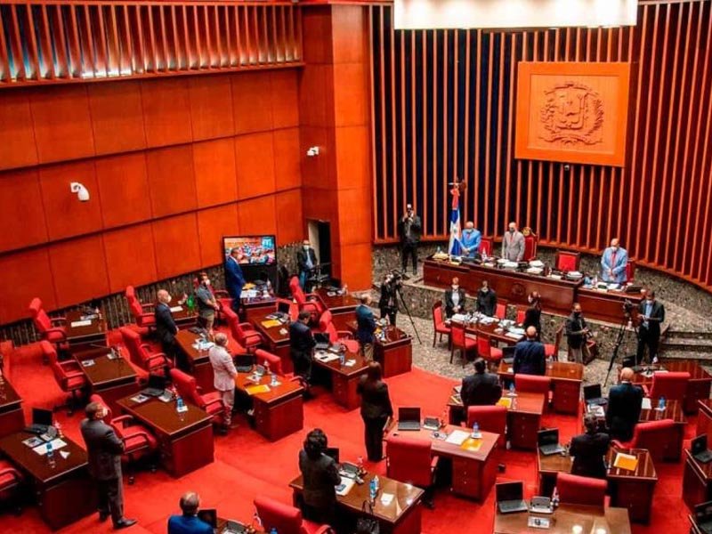 Senadores piden a Estados Unidos retractarse por comunicado de Embajada en RD