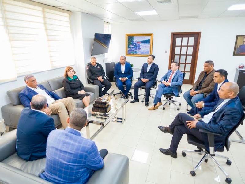 Dueños de bares y restaurantes firmarán acuerdo con el Ministerio de Interior y Policía