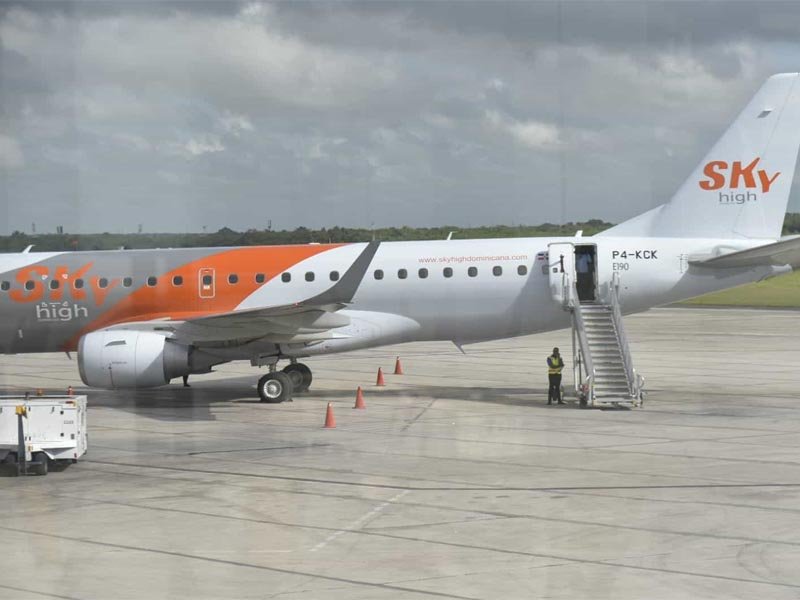 Abinader pide al Congreso agilizar aprobación de proyecto de Ley de Aviación Civil