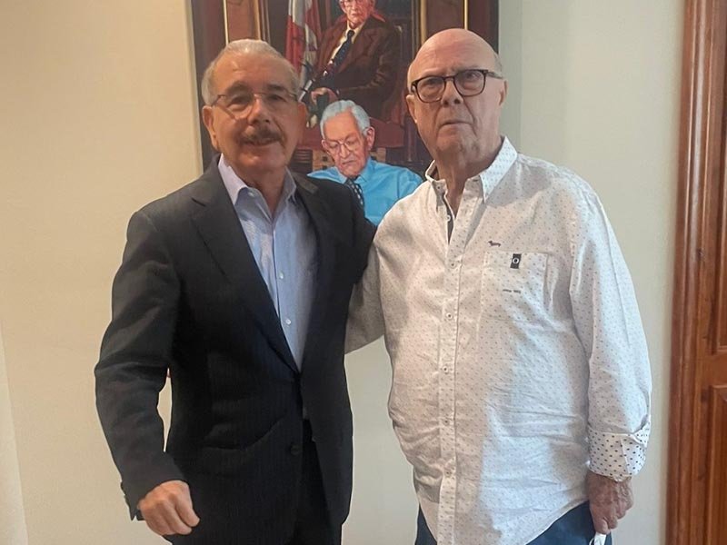 Hipólito Mejía visita a Danilo Medina por motivo a Año Nuevo