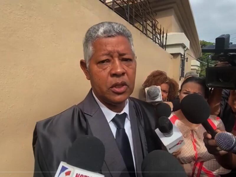 Solicitan hacer otra autopsia a Esmeralda