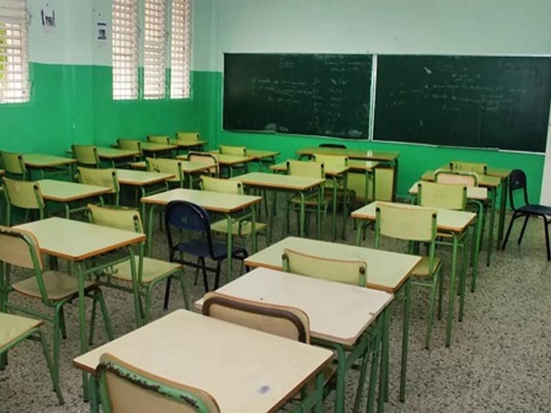 Una maestra fallecida y seis empleados ingresados luego de intoxicarse con veneno para ratas en Azua