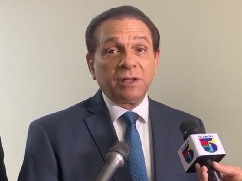 Suspenden a directora provincial de Salud que amenazó con cancelar empleadas