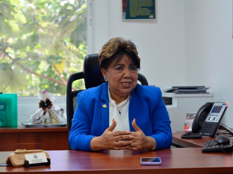 Ministerio de Educación enfrenta violaciones, violencia y embarazos con programas preventivos e intervención oportuna