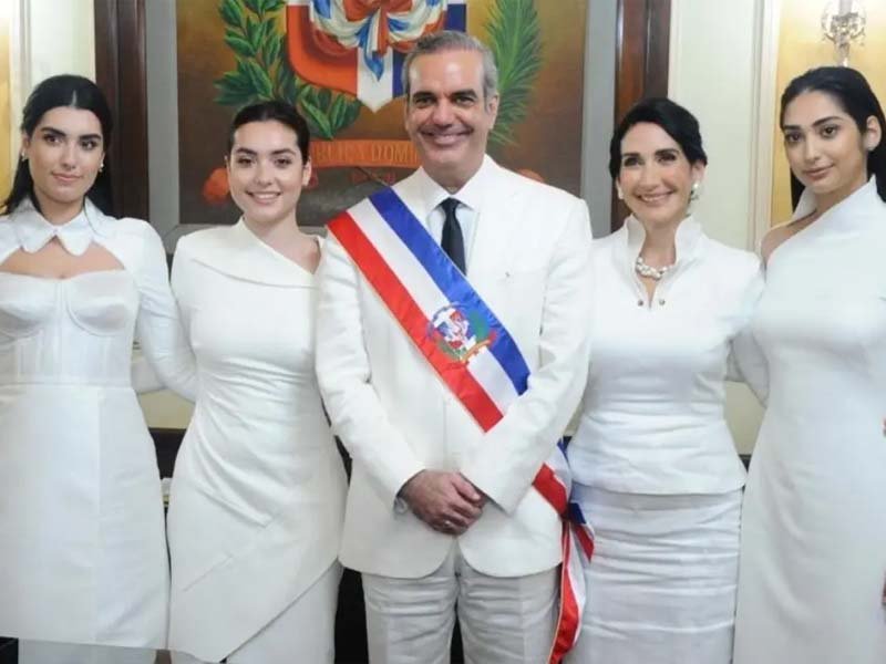 Familia de Abinader opuesta a reelección