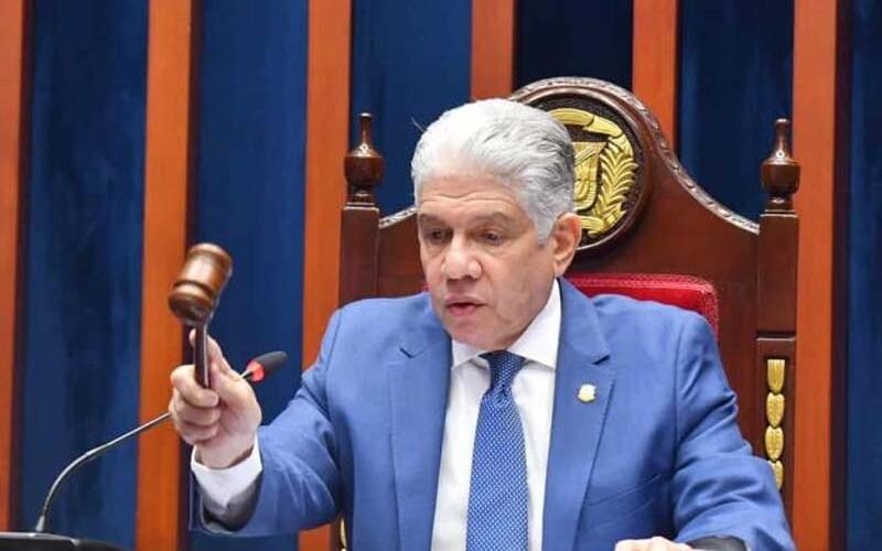 Diputados tienen 79 proyectos estancados del Senado; dice Eduardo Estrella