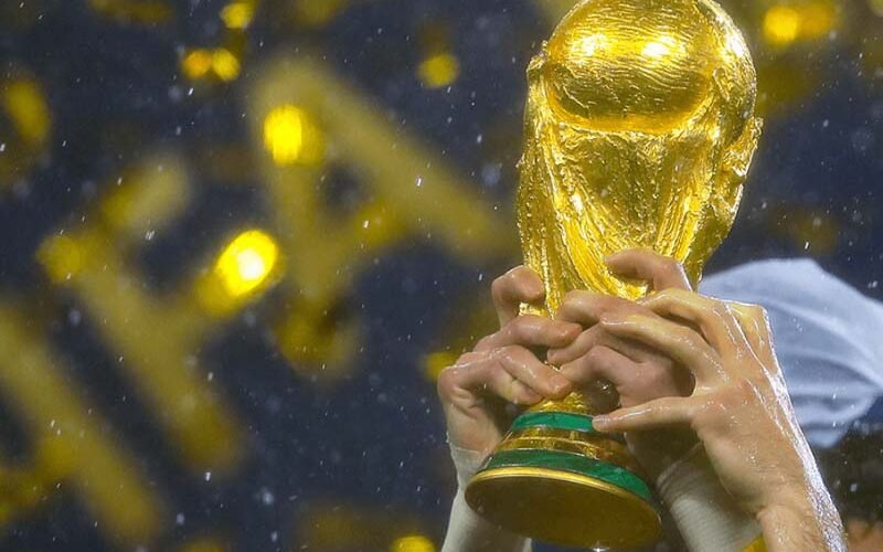 La FIFA anuncia el Mundial 2030 que se jugará en 6 paises y arrancará en Sudamérica