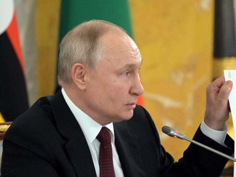 Putin dice que bombardeo del hospital en Gaza es una «señal para acabar con el conflicto»