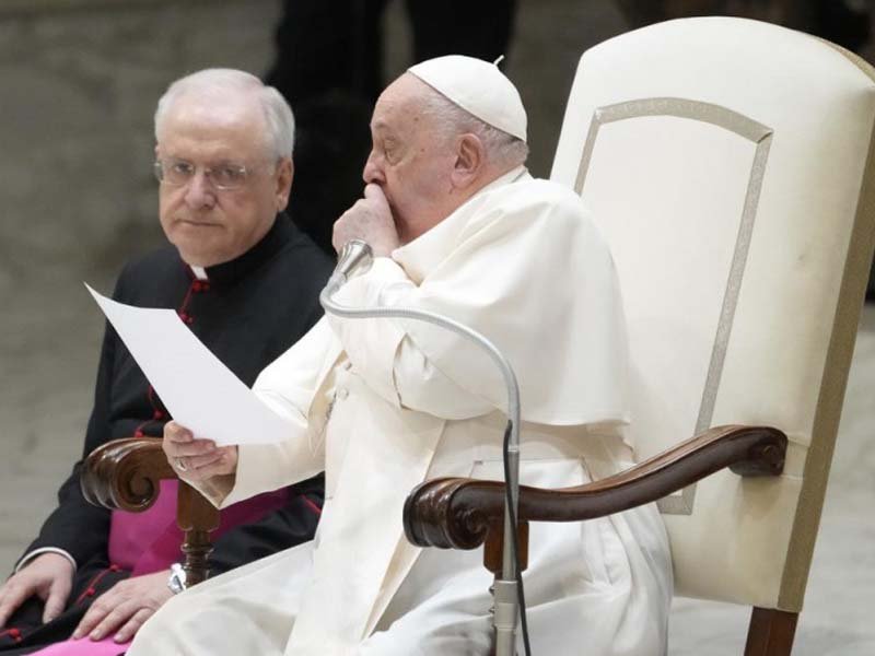 El papa Francisco sufre una bronquitis muy aguda e infecciosa, pero ya no tiene fiebre