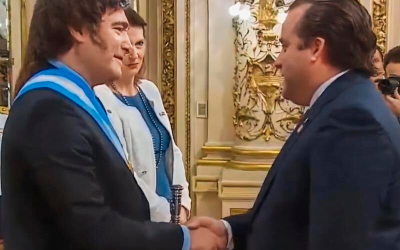 José Ignacio Paliza felicita a Javier Milei en nombre del presidente Abinader