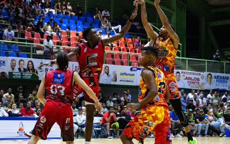 Antonio Guzmán y Savica a un juego para ir a la final