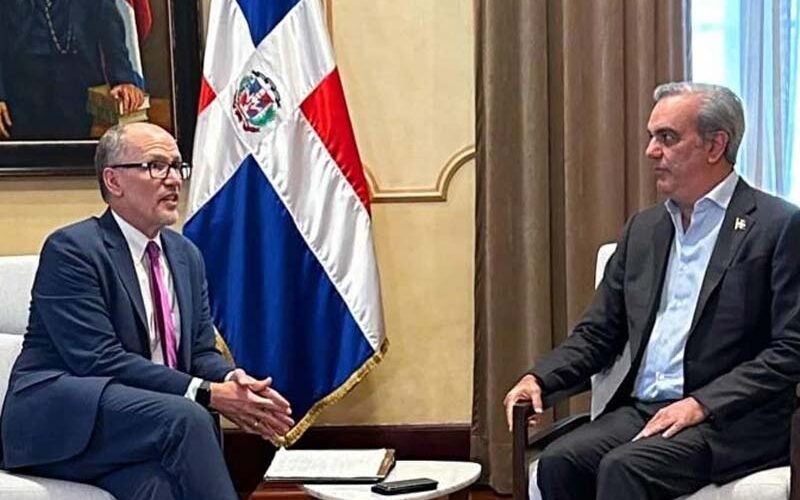 Asesor principal del presidente Joe Biden se reúne con Luis Abinader en el Palacio Nacional