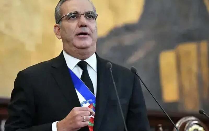 Luis Abinader acepta ir a debate de candidatos presidenciales de ANJE