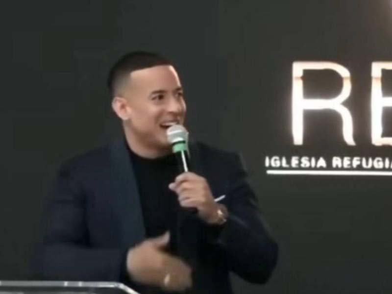 Daddy Yankee da su testimonio en iglesia: “El orgullo fue lo que me separó de Dios”