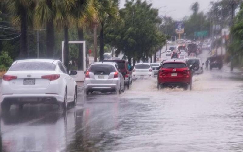 Vaguada provocará lluvias este sábado en algunos puntos de República Dominicana