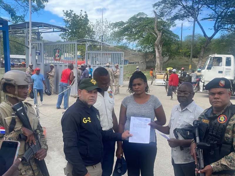 Ejército apreso a peligrosa fugitiva haitiana que intentó ingresar a RD