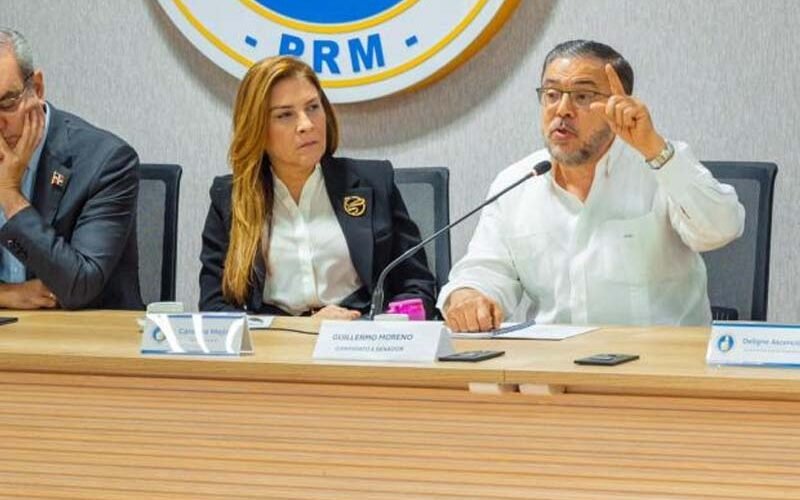 Luis Abinader y el PRM planifican la agenda de campaña de Guillermo Moreno en el DN