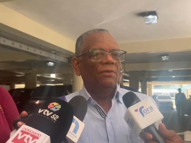 Migración sobre haitianos: “Todo extranjero que esté ilegal en el país debe ser deportado”