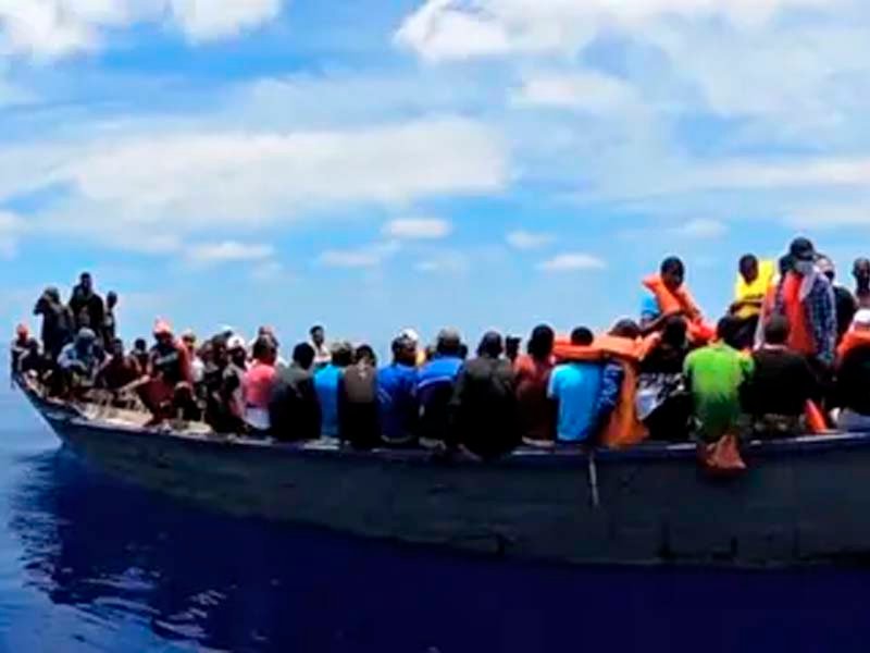 Arrestan a 31 haitianos abandonados en viaje ilegal en la Isla Monito
