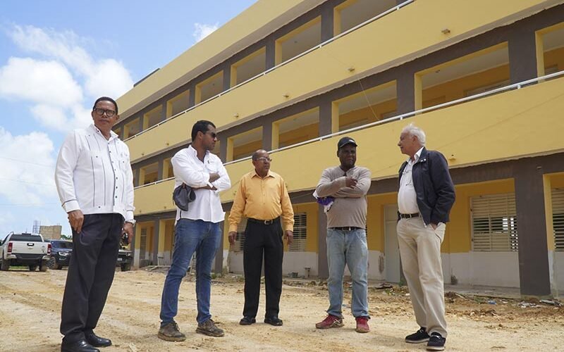 Ministerio de Educación ha dado cobertura al 99% de los estudiantes en la zona de Verón-Punta Cana