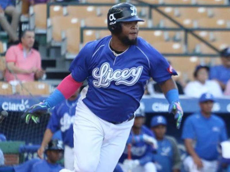 El Licey firma al veterano Juan Francisco