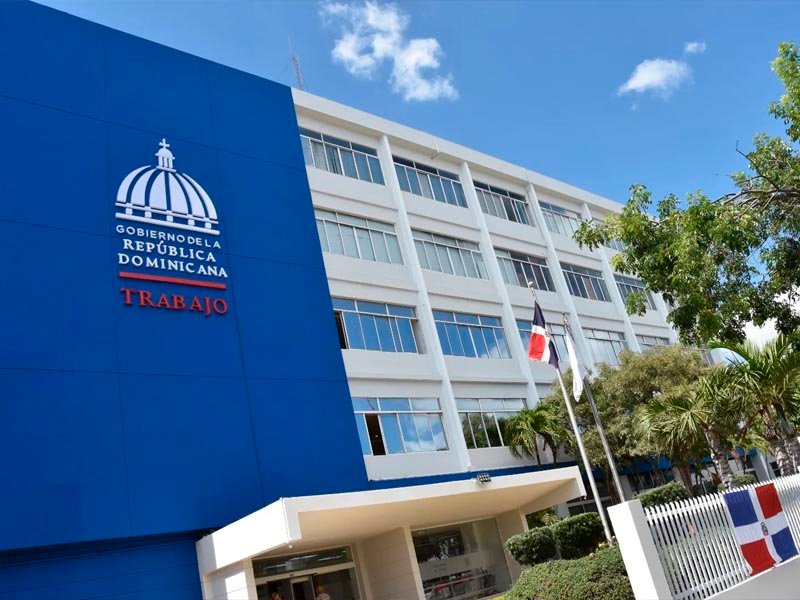 Fin de semana largo por feriado del “Día de la Constitución”movido para el lunes