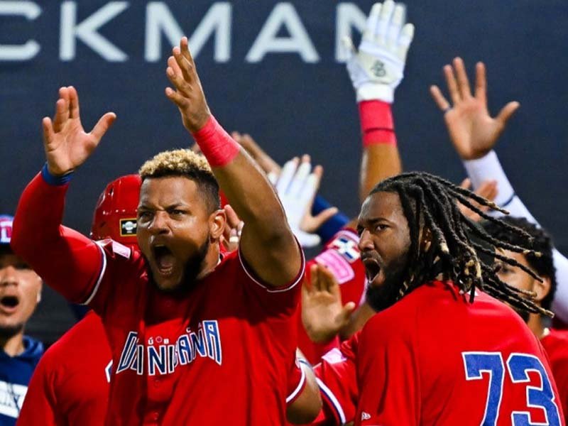 Dominicana le gana 6-1 a Cuba en su debut en el Premier 12