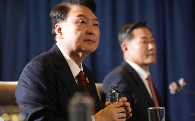 Destituyen al presidente Corea del Sur por fallido intento de imponer ley marcial