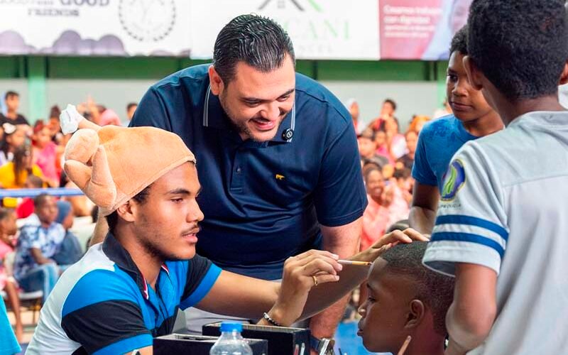 Diputado Jorge Tavárez celebra el Día de Reyes con niños de Higüey, Yuma y Nisibón