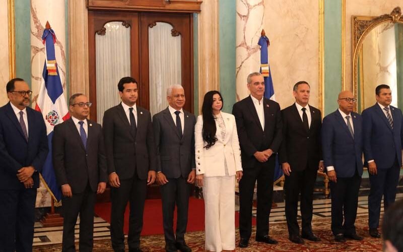 Consejo Nacional de la Magistratura juramenta a Yeni Berenice Reynoso como nueva procuradora general de la República